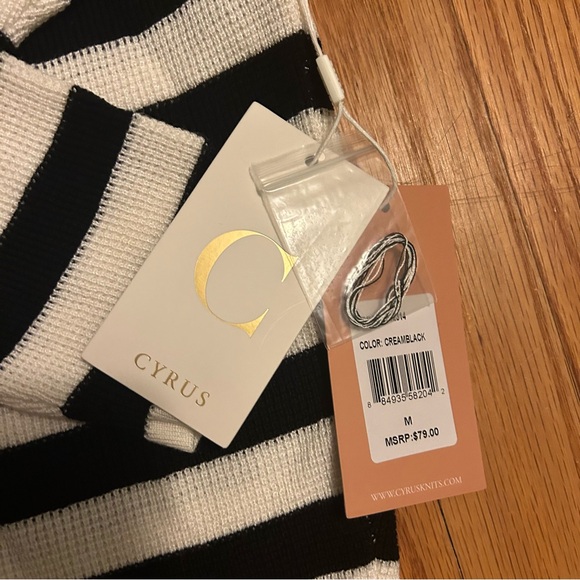 Cyrus Waffle Black & White Striped Sweater - Picture 4 of 7